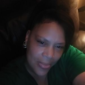 Meet your Posher, Candice